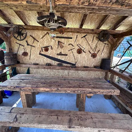 Casa *