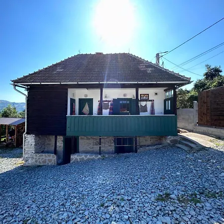 Casa * Lupsa